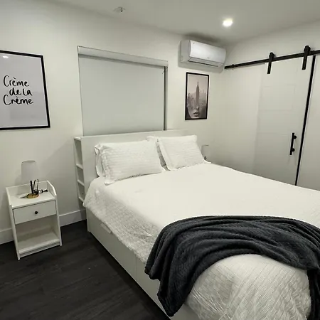 Miami Renovated Central Stylish 1 Bedroom Unit